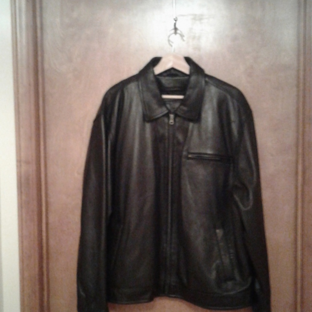Ladies or Mens leather jacket